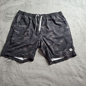 Vuori Kore Men's Shorts Camo Charcoal XL